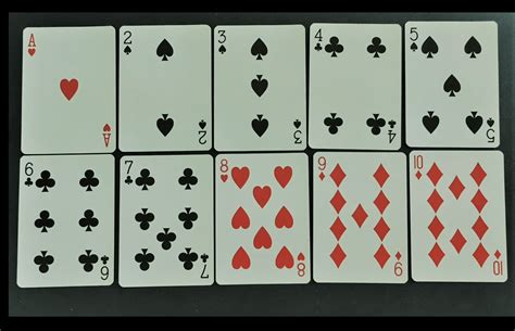 garbage card game online.